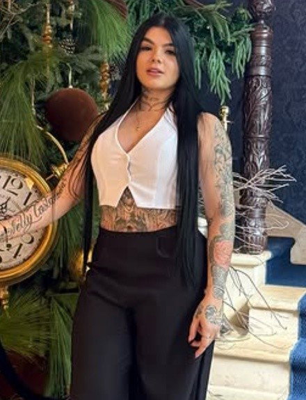 Andrea Castaneda Borntobefuck