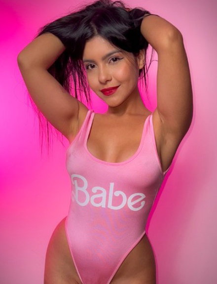 Camila Henao Borntobefuck