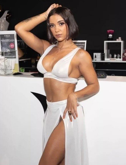 Camille Fitgirl Borntobefuck