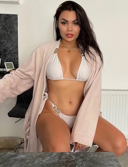 DinaHotMom Borntobefuck
