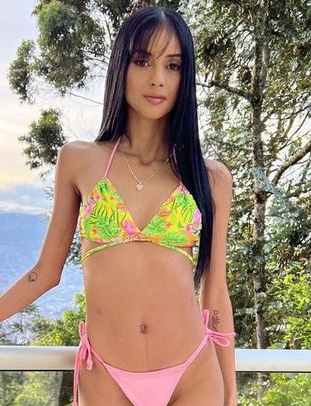 Elina Sansd Borntobefuck