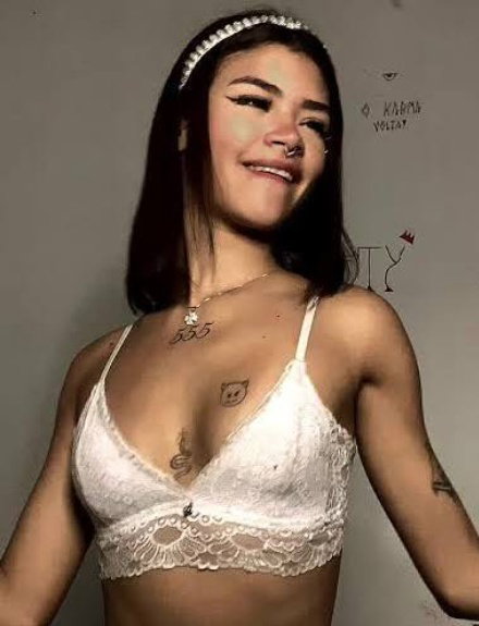 Isinha Silva Borntobefuck