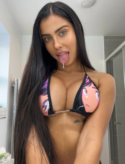 Izzy Rhoades Borntobefuck