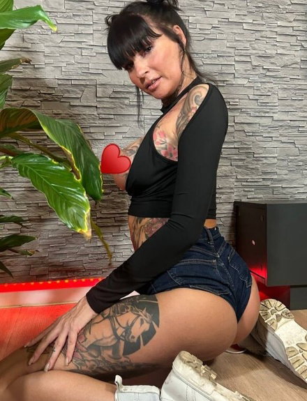 Lillie Privat Borntobefuck