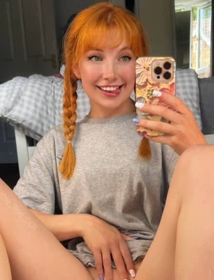Little Red Doll Borntobefuck