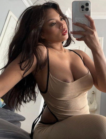 Lyla Laine Borntobefuck