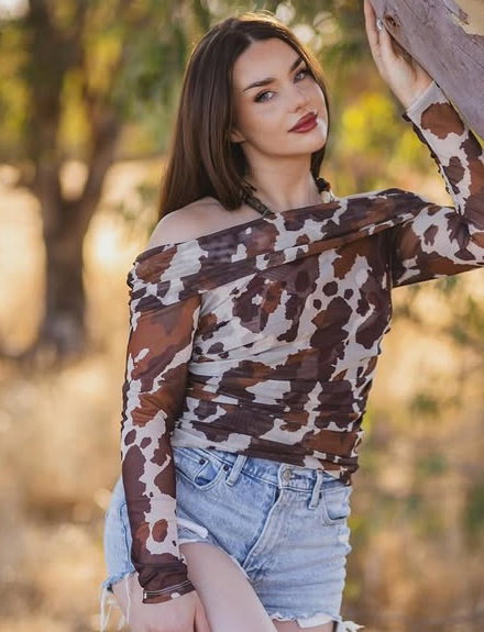 Maddie Wren Borntobefuck