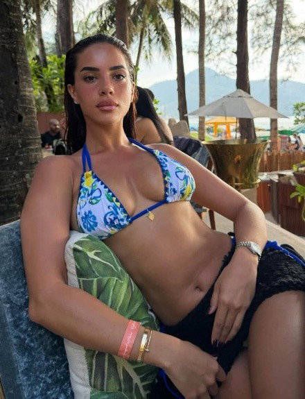 Marwa Merazaka Borntobefuck