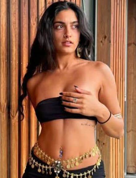 Aria Khan Borntobefuck