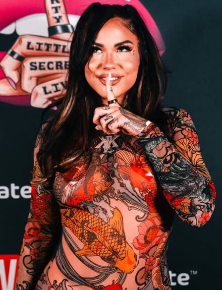 Karmen Karma Borntobefuck
