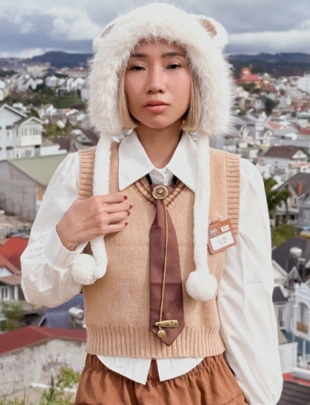 Naomi Bobba Borntobefuck