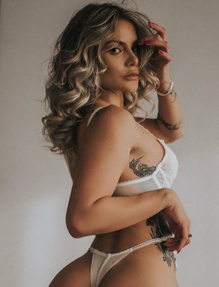 Sabrina De Martini Borntobefuck