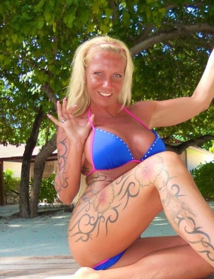 Sharon Da Vale Borntobefuck