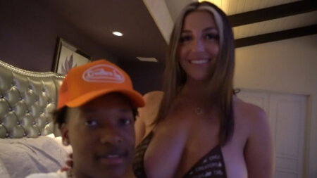 Megan Mccarthy BG Sexo na Cama Completo Vídeo Pornô Vazado Borntobefuck