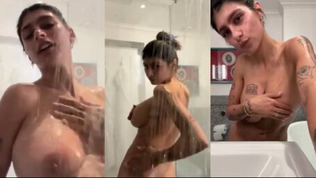 Mia Khalifa Nude Big Tits dans une Douche Hot Lavage Vidéo Leaks Borntobefuck