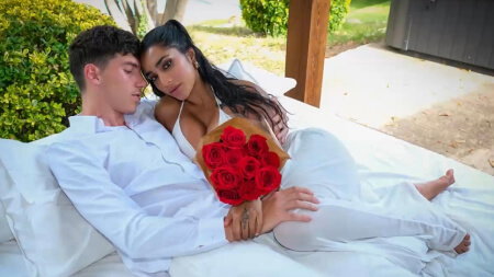 Yasmina Khan Porn Sexo Romántico para Hacer Bebés con Brady Bud Vídeo Filtraciones Borntobefuck